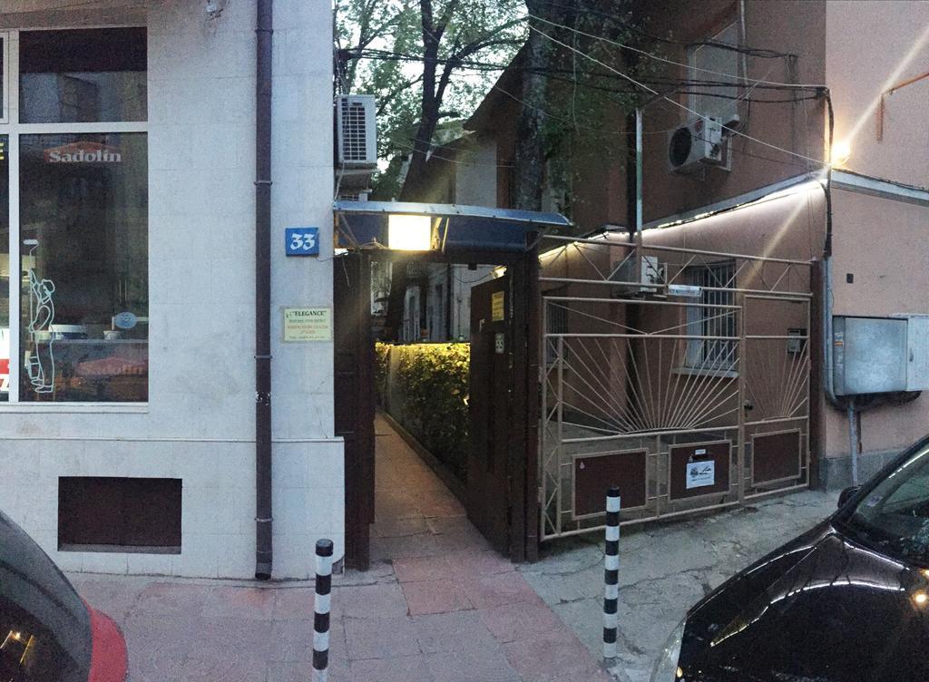 Elegance On A Budget - Rooms For Rent In Sofia Center Εξωτερικό φωτογραφία