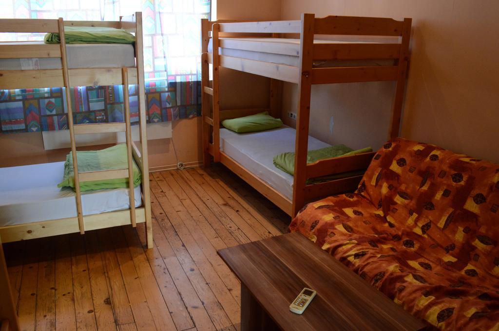 Elegance On A Budget - Rooms For Rent In Sofia Center Εξωτερικό φωτογραφία