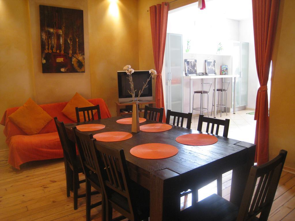 Elegance On A Budget - Rooms For Rent In Sofia Center Εξωτερικό φωτογραφία